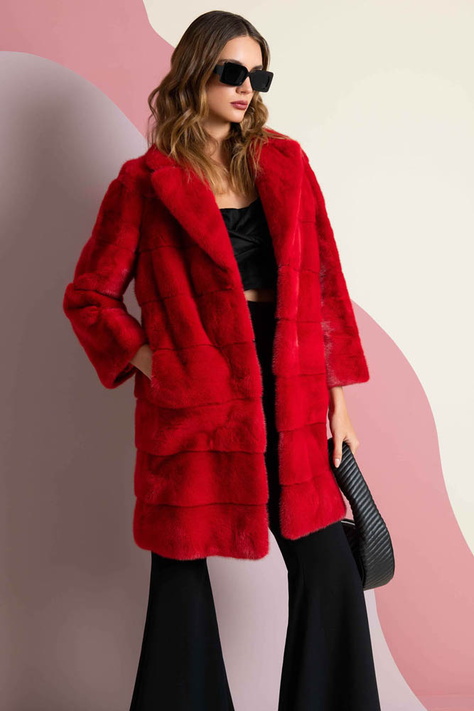 Mink coat in Sumatra red color. Made in Italy by Fabio Gavazzi 