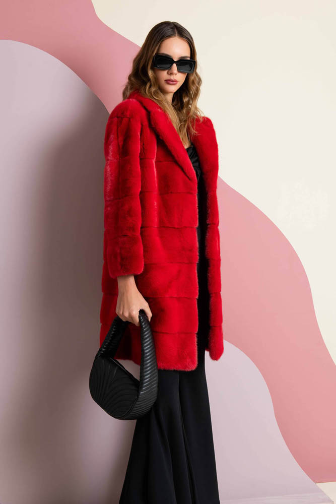 Mink coat in Sumatra red color. Made in Italy by Fabio Gavazzi 